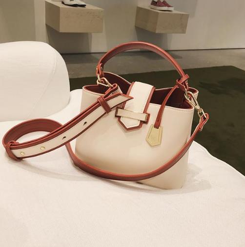 好看又百搭的高颜值拼色手提单肩包分享（图）