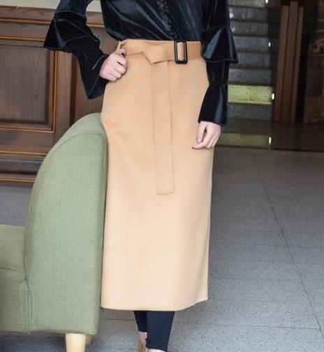 用半身裙扮靓整个冬季:时尚半身裙穿搭示范(图) 用半身裙扮靓整个冬季:时尚半身裙穿搭示范(图)