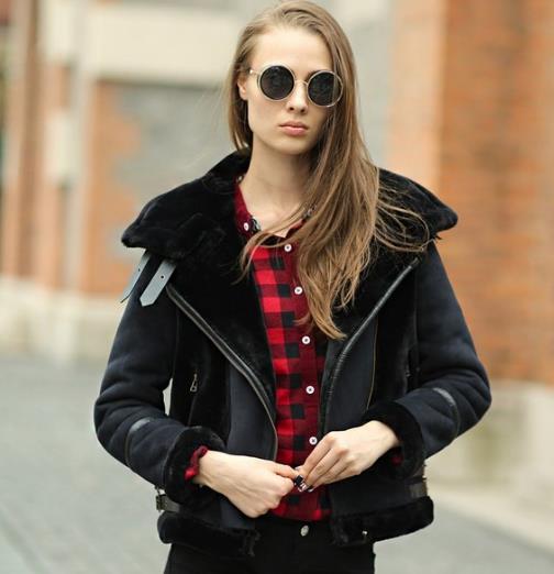 潇洒又帅气的麂皮绒短外套开启冬装旅程(图) 潇洒又帅气的麂皮绒短外套开启冬装旅程(图)