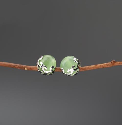 这几款彰显时尚气质的纯银耳钉搭配推荐（图）