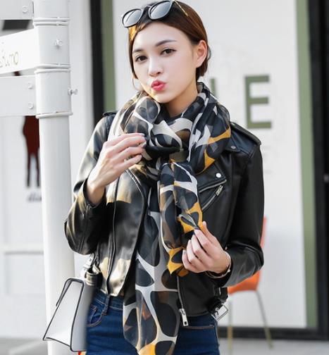 围巾有多百搭和时尚：6种搭配让你爱上围巾（图）