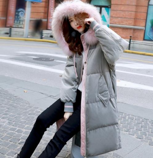 2018新款羽绒服：时尚减龄大毛领羽绒服分享（图）