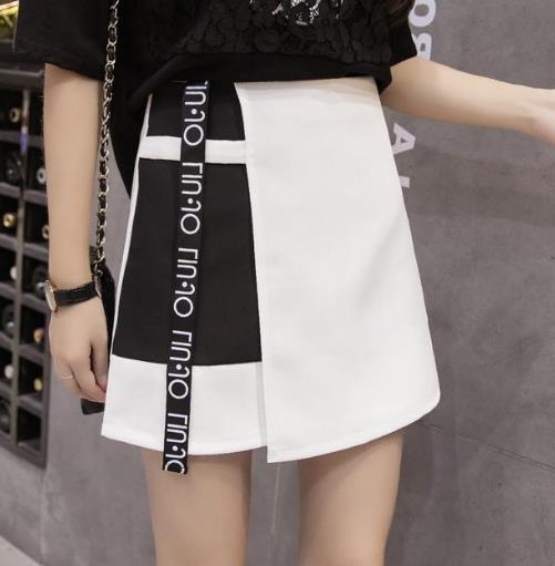 T恤搭配中长款高腰修身包臀裙:演绎性感女神范 T恤搭配中长款高腰修身包臀裙:演绎性感女神范