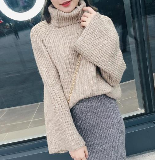 韩版宽松高领毛衣搭配牛仔裤：早秋毛衣推荐（图）