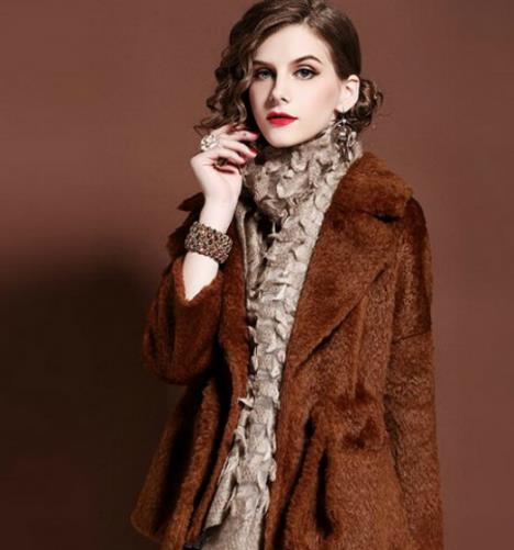 气质皮草搭配：很值得入手的优雅皮草大衣（图）