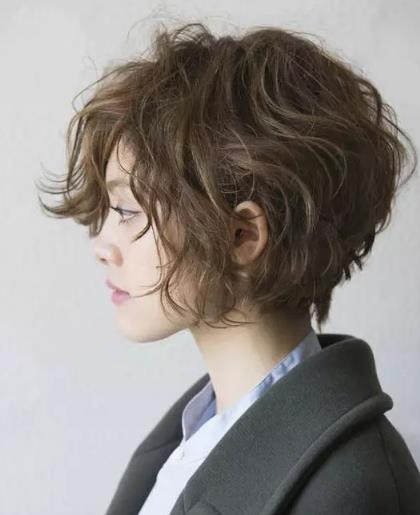 明星发型越剪越短：人见人爱的短发最时髦（图）