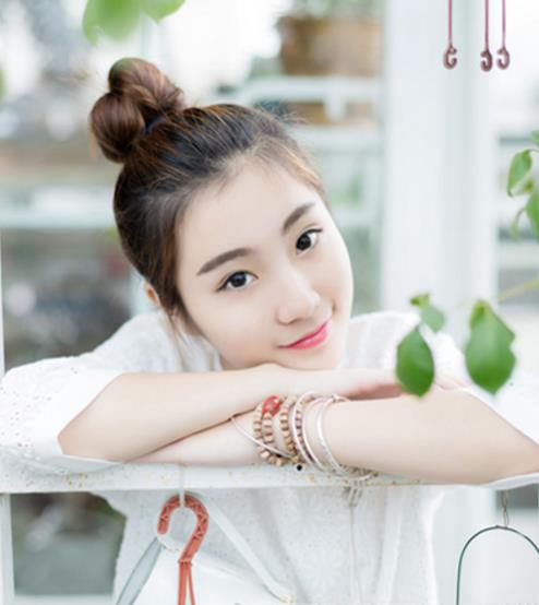 6款足以让你怦然心动的韩式清新范丸子发型（图）