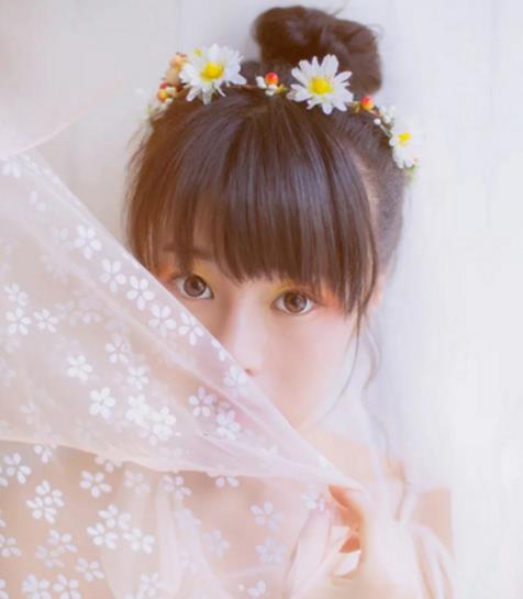 6款足以让你怦然心动的韩式清新范丸子发型（图）