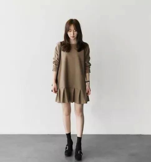 秋冬大衣搭配的热门风格：简约气质大衣推荐（图）