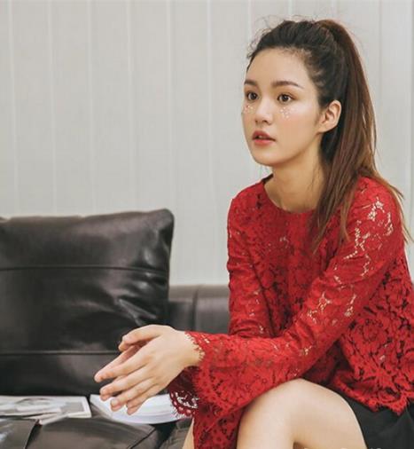 5款冬日蕾丝搭配示范:娇媚有气质(图) 5款冬日蕾丝搭配示范:娇媚有气质(图)