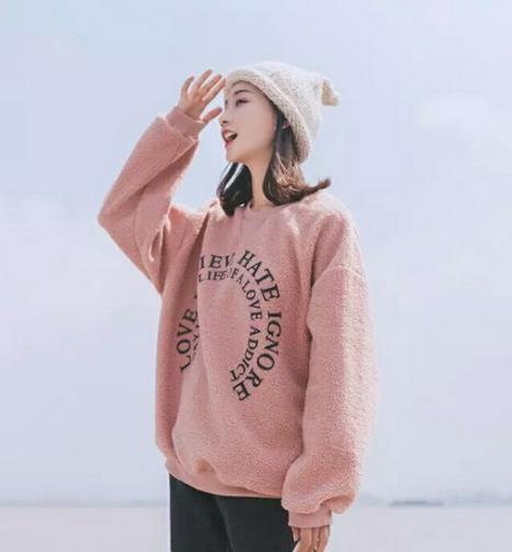 让你温暖又时髦卫衣搭配：卫衣搭配小技巧推荐