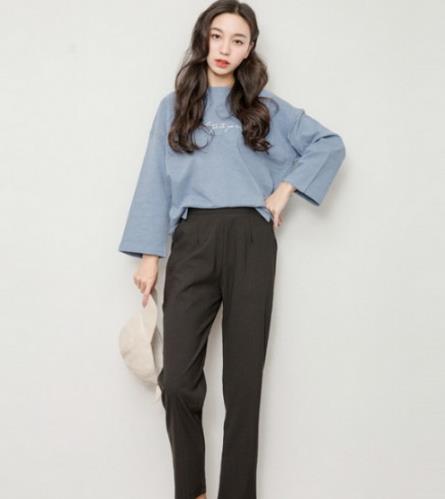 时髦又保暖的裤子：6款裤子彰显时尚潮流（图）