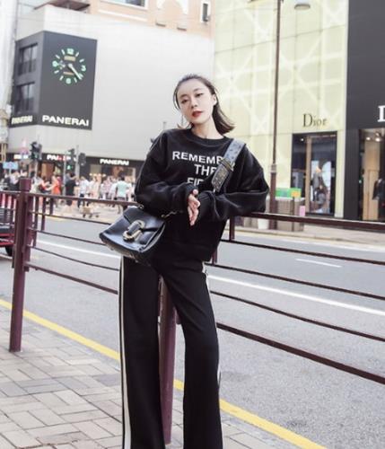 时髦又保暖的裤子：6款裤子彰显时尚潮流（图）