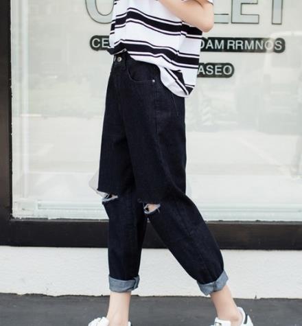 时尚显瘦牛仔裤的多重风格搭配示范（图）