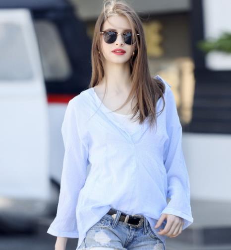 百搭不厌的时尚大衣示范：轻轻松松穿出气场（图）