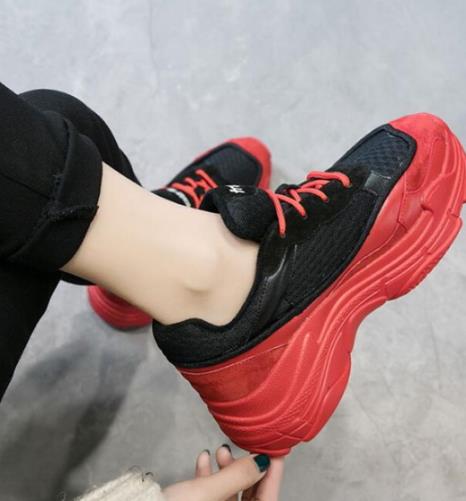 超级百搭显高的厚底松糕鞋搭配分享（图）