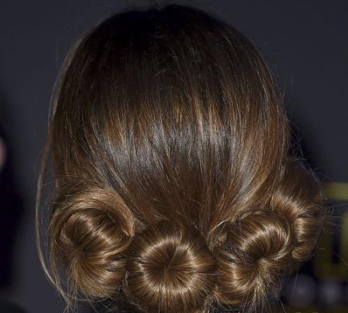 10分钟轻松搞定你想要的年会发型示范（图）
