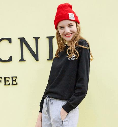 休闲又显瘦的时尚卫衣搭配技巧示范（图）