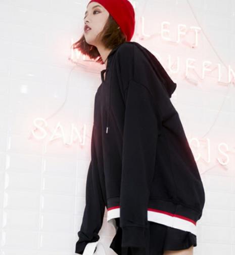 冬季卫衣搭配好看不止这一点：加长袖卫衣示范