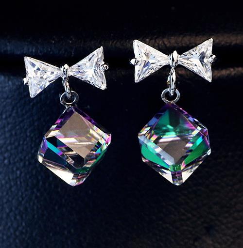 最新流行的时尚耳环：满足你的少女心（图）