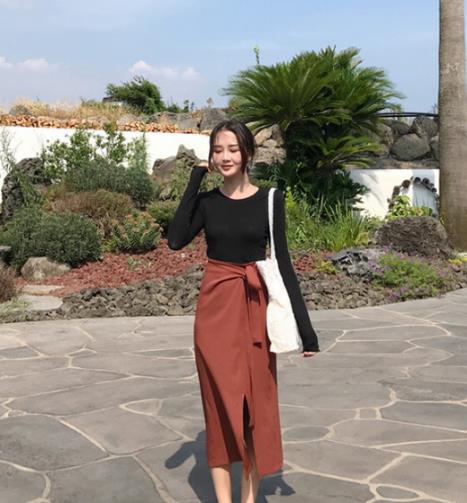 2018最新潮时尚半身裙:焕新一整个秋冬(图) 2018最新潮时尚半身裙:焕新一整个秋冬(图)