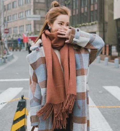 时尚显瘦毛呢大衣怎么搭配都是韵味十足(图) 时尚显瘦毛呢大衣怎么搭配都是韵味十足(图)