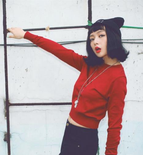 秋冬你的内搭选对了吗：针织衫保暖又显气质（图）