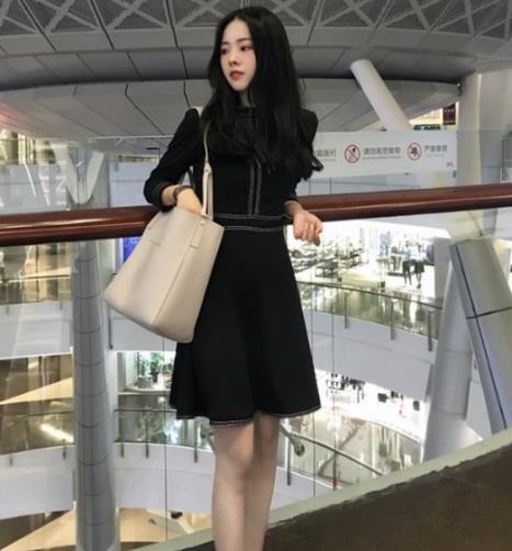 知性优雅的正确打开方式：小高跟+连衣裙（图）