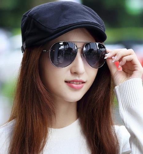 韩国流行的画家帽:实用装饰两不误(图) 韩国流行的画家帽:实用装饰两不误(图)