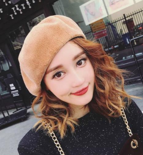 韩国流行的画家帽:实用装饰两不误(图) 韩国流行的画家帽:实用装饰两不误(图)