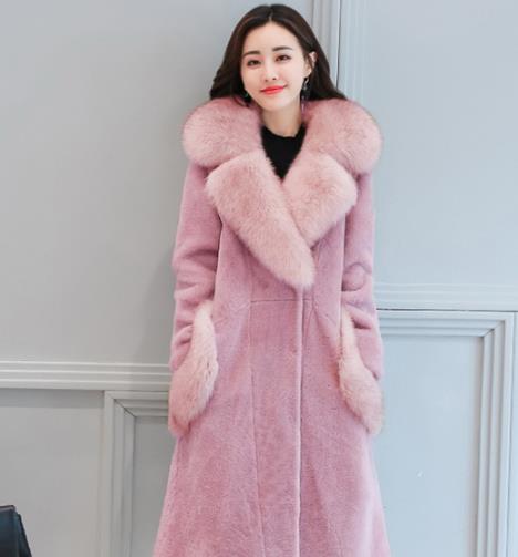 大毛领羽绒服棉服如何搭配才能显瘦又保暖(图) 大毛领羽绒服棉服如何搭配才能显瘦又保暖(图)