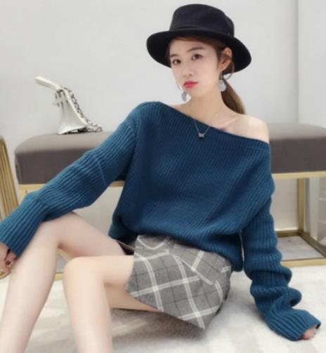 冬季最in穿搭：毛衣＋半身裙带你走进时尚潮流