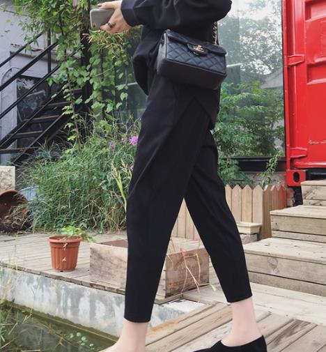 卫衣和哈伦裤搭配会碰撞出怎样的火花呢（图）