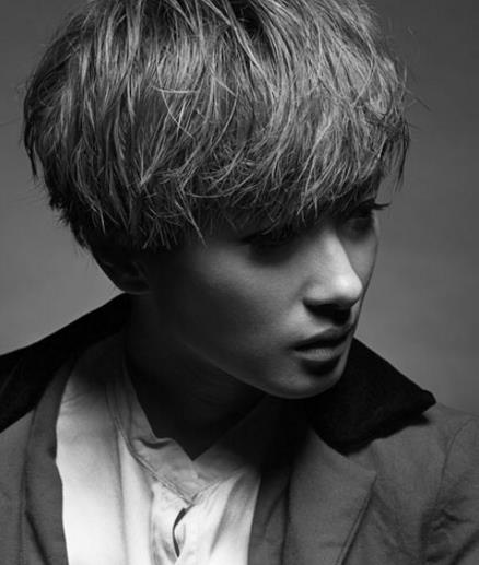 明星最新时尚短发写真：利落短发酷感十足（图）