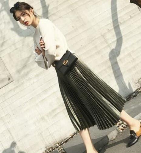 今年流行这几款女生最爱的时髦冬裙搭配示范（图）