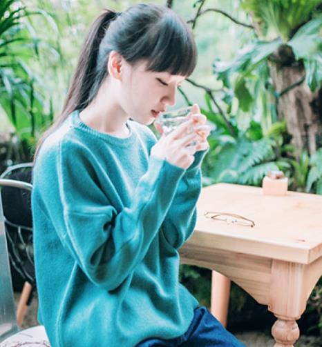 冬天御暖好神器百搭毛衣:简约洋气又保暖(图) 冬天御暖好神器百搭毛衣:简约洋气又保暖(图)