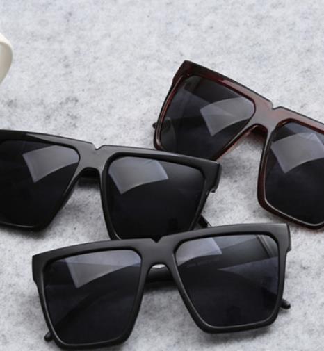 凹造型利器时尚墨镜:秋冬戴墨镜打造百变造型 凹造型利器时尚墨镜:秋冬戴墨镜打造百变造型