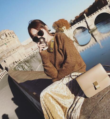 秋冬必备百搭毛衣：Hold住全场的毛衣搭配示范