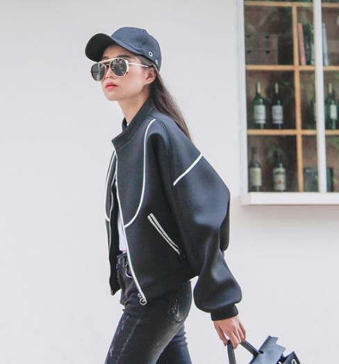 秋冬最值得买的单品时尚风衣:帅气又性感(图) 秋冬最值得买的单品时尚风衣:帅气又性感(图)