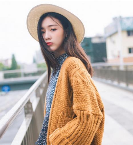 针织衫搭配半身裙:打造时尚名媛文艺范儿(图) 针织衫搭配半身裙:打造时尚名媛文艺范儿(图)