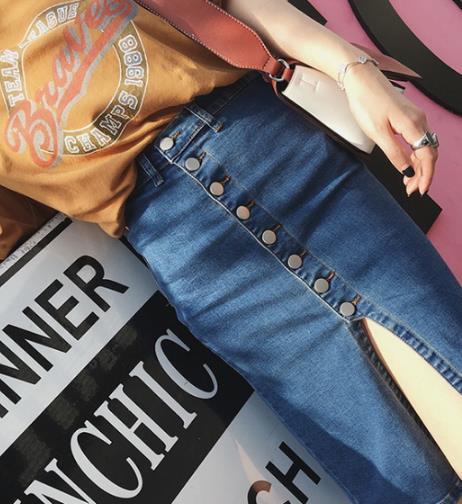 针织衫搭配半身裙：打造时尚名媛文艺范儿（图）