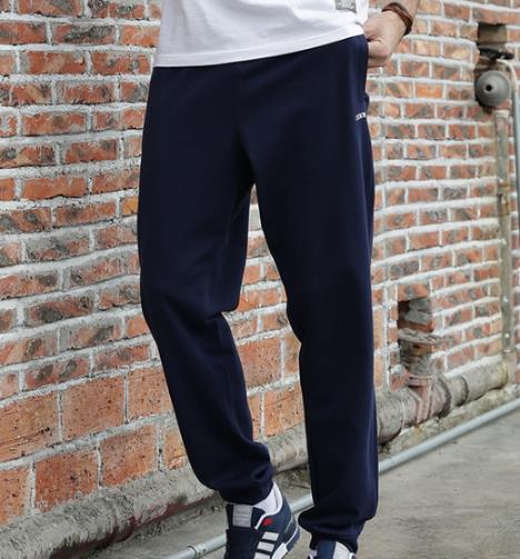 日系慵懒风的几款时尚搭配:穿出高级感(图) 日系慵懒风的几款时尚搭配:穿出高级感(图)