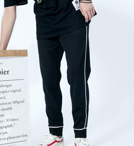 日系慵懒风的几款时尚搭配：穿出高级感（图）