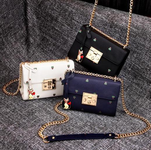 单肩斜挎包怎么搭配:复古简约时尚斜挎包分享 单肩斜挎包怎么搭配:复古简约时尚斜挎包分享