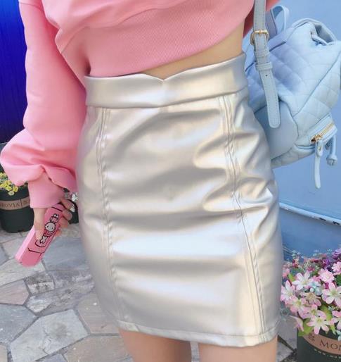 明星同款秋冬季皮裙：性感显瘦皮裙搭配示范（图）