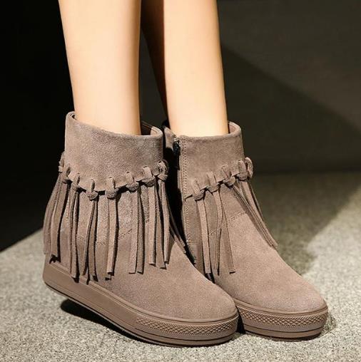 高颜值时尚潮流：百搭显瘦秋冬夹克外套分享（图）