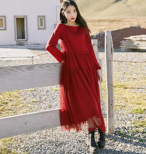 立领宽松加厚直筒棉服搭配链条包:时尚显瘦(图) 立领宽松加厚直筒棉服搭配链条包:时尚显瘦(图)