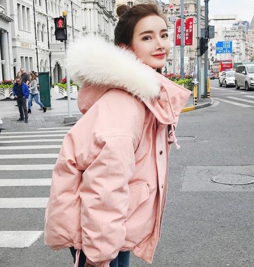 彰显时尚气质最适合穿金丝绒短款棉袄搭配（图）