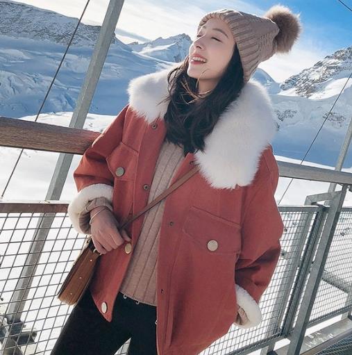 彰显时尚气质最适合穿金丝绒短款棉袄搭配（图）