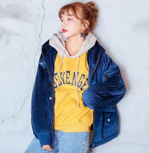 彰显时尚气质最适合穿金丝绒短款棉袄搭配（图）